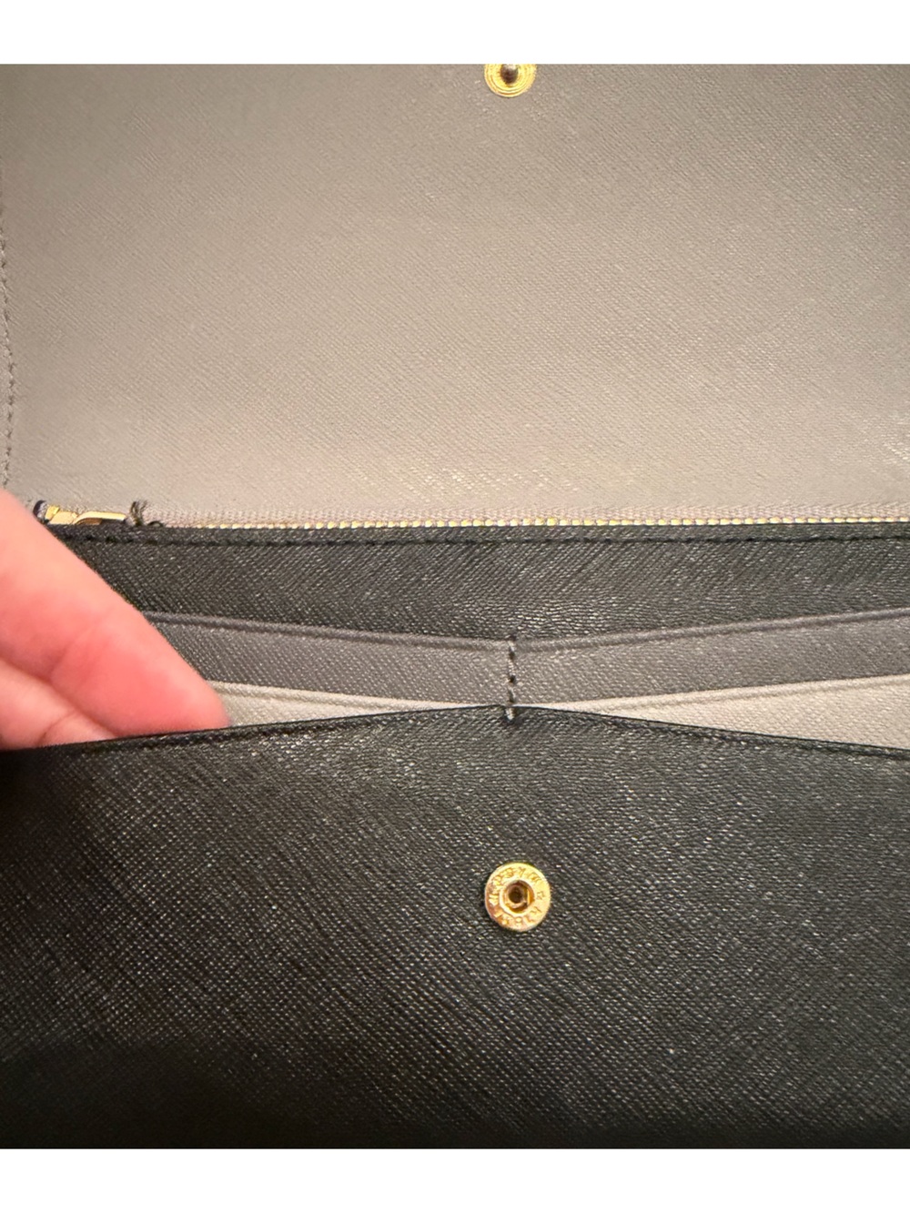 Henri Bendel Gray & Black Colorblock Saffiano Snap Wallet - Picture 4 of 5
